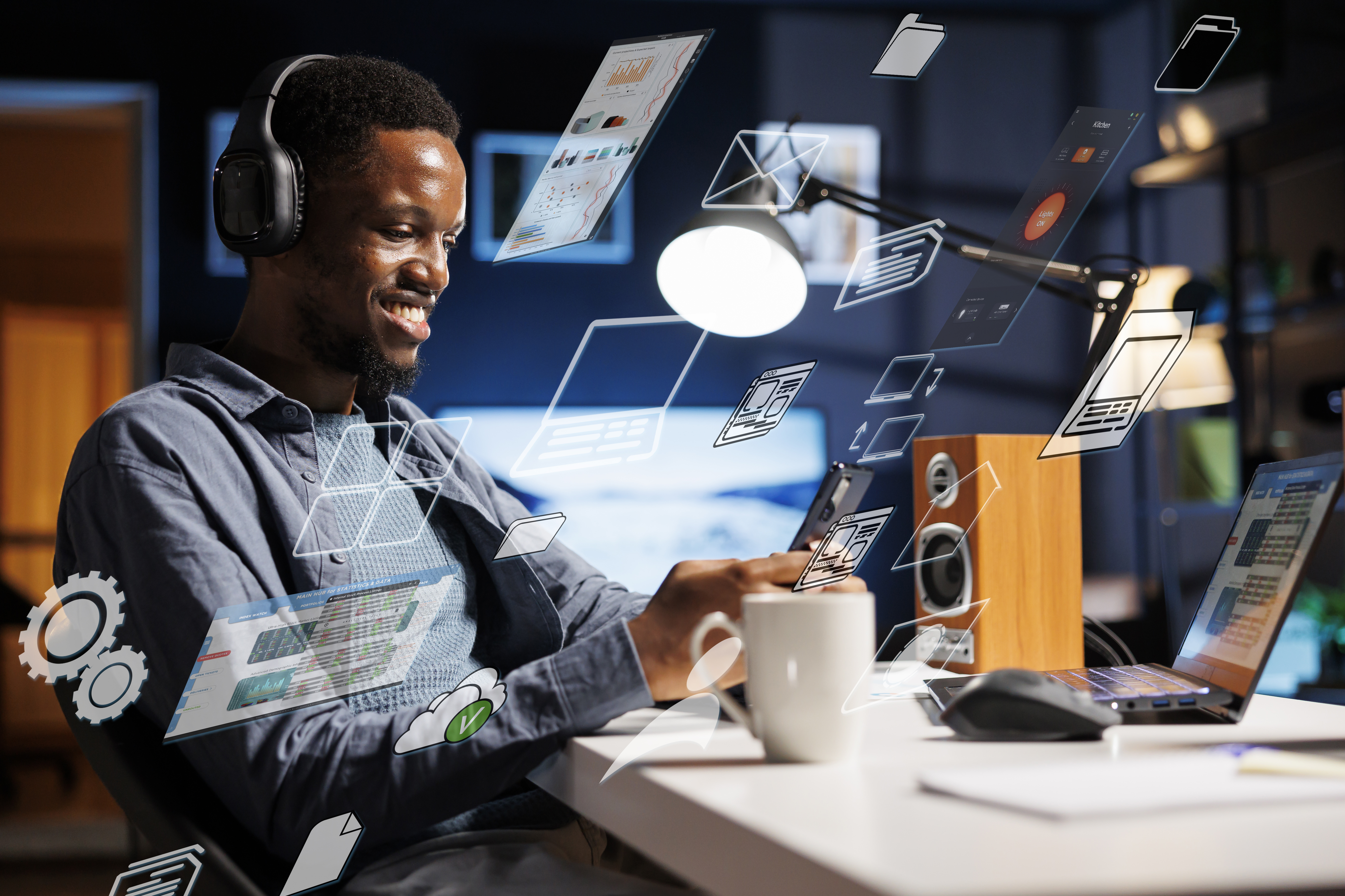 Operator handling a multi-channel customer conversation